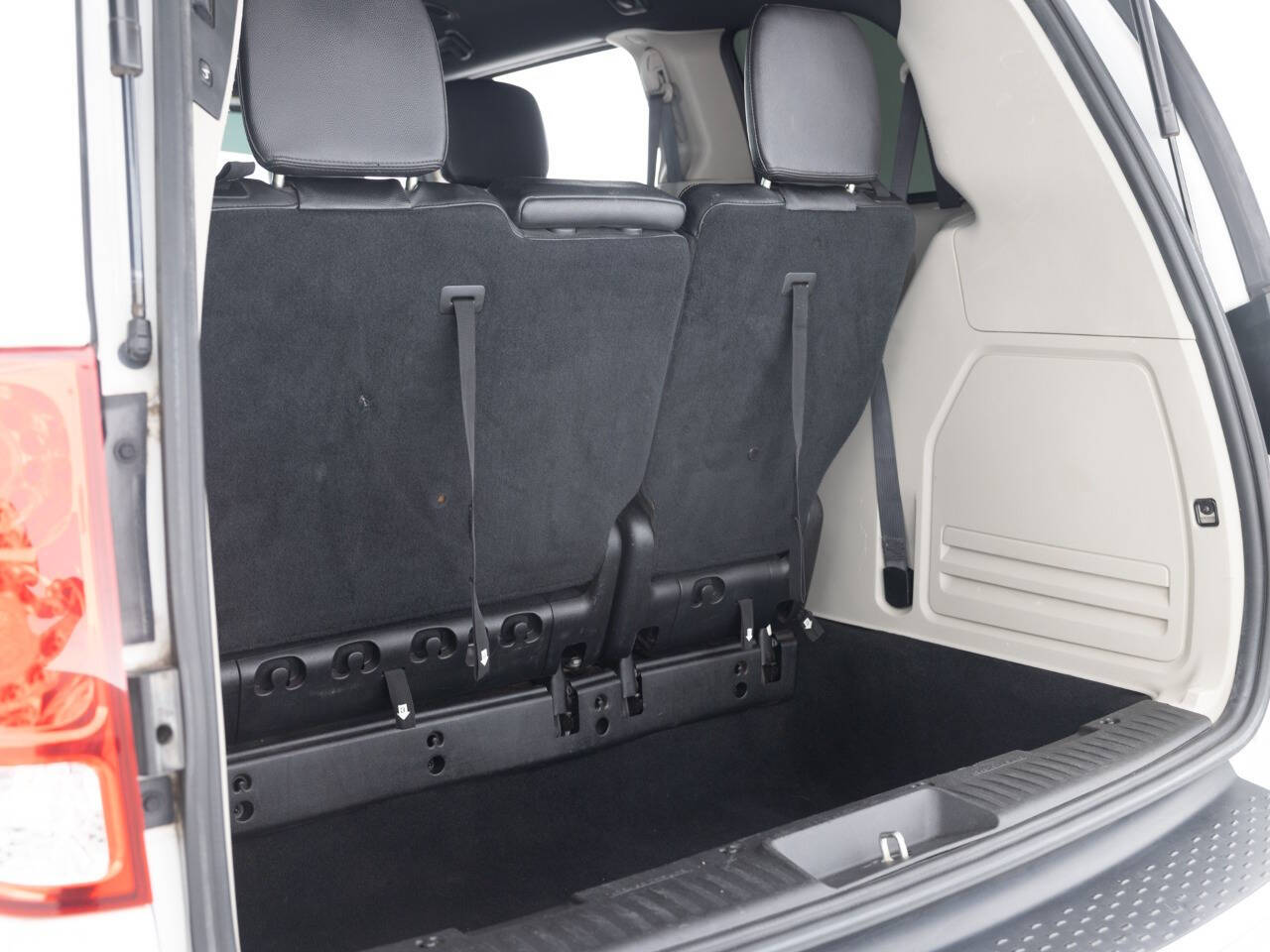 Used Car 2019 Dodge Grand Caravan  Sxt 4dr Mini Van For Sale Under $12,000 In Coal City, Illinois