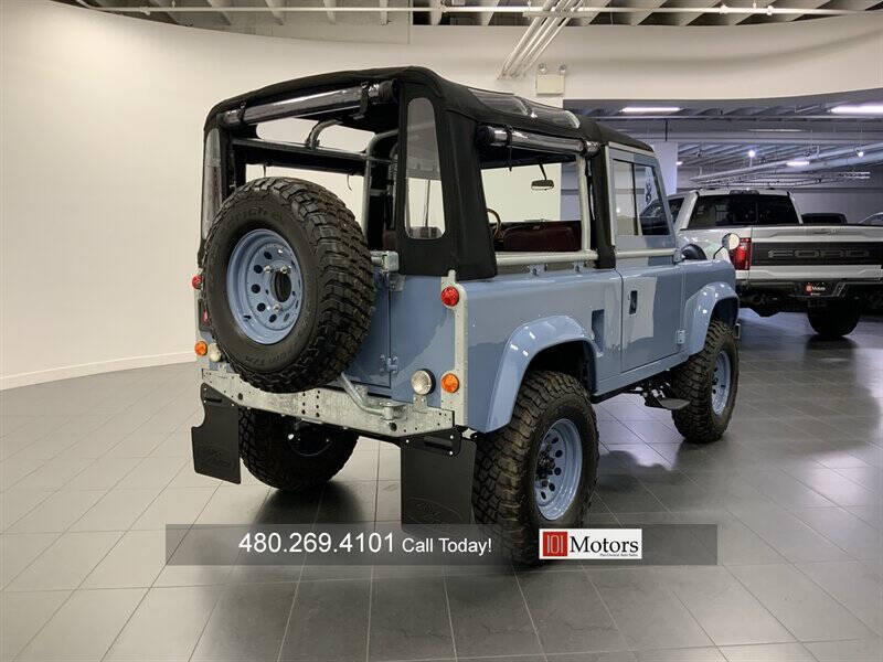 1985 Land Rover Defender
