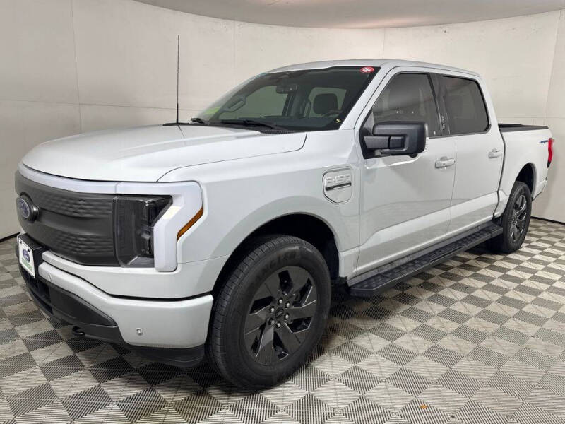 2023 Ford F-150 Lightning XLT