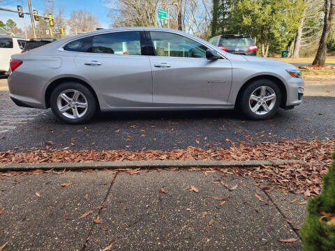 2019 Chevrolet Malibu for sale at Samson Motorcars inc in Bowling Green VA