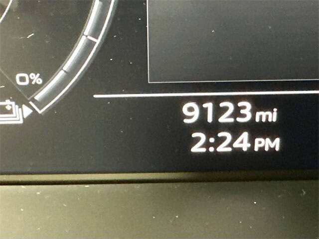 2022 Audi e-tron quattro Premium Plus