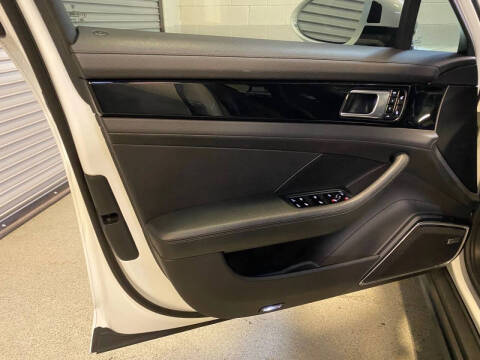 2018 Porsche Panamera