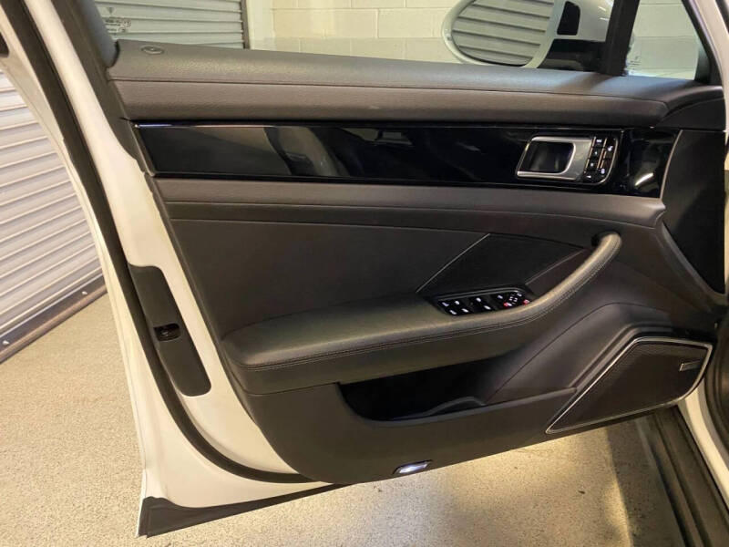 2018 Porsche Panamera