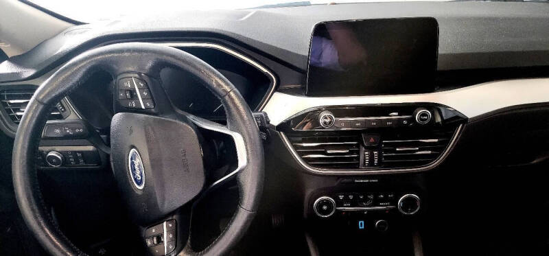 2020 Ford Escape SEL