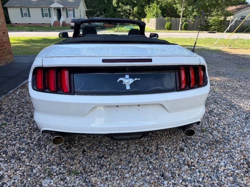 2015 Ford Mustang V6