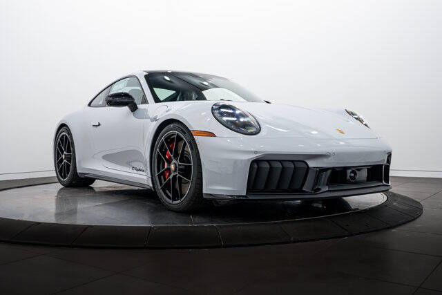 2026 Porsche 911 Carrera 4 GTS