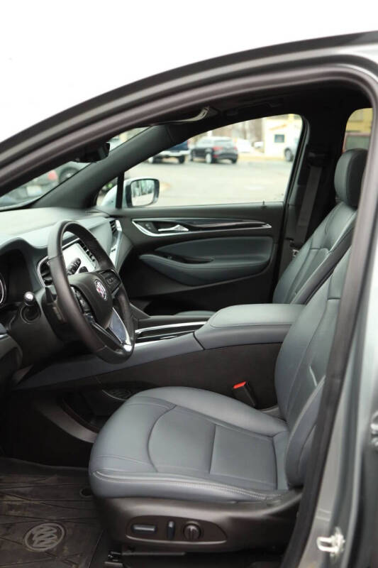 2024 Buick Enclave Essence