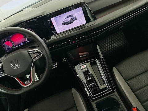 2024 Volkswagen Golf GTI Autobahn