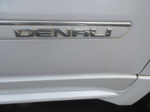 2016 GMC Acadia Denali