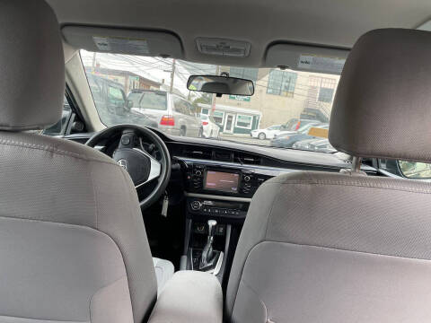 2016 Toyota Corolla LE