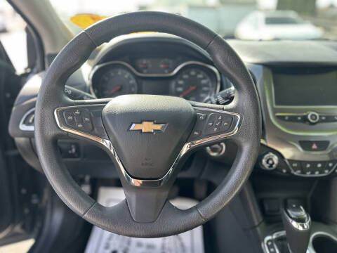 2017 Chevrolet Cruze LT Auto