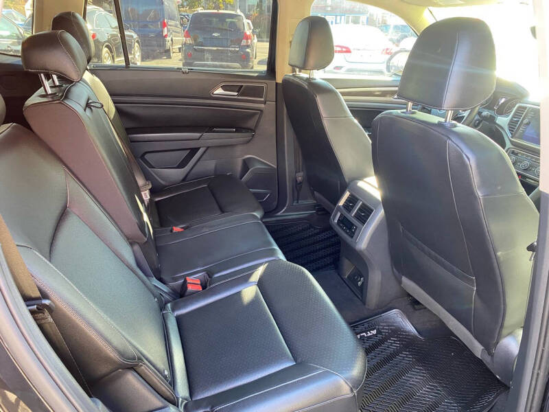 2018 Volkswagen Atlas V6 SE