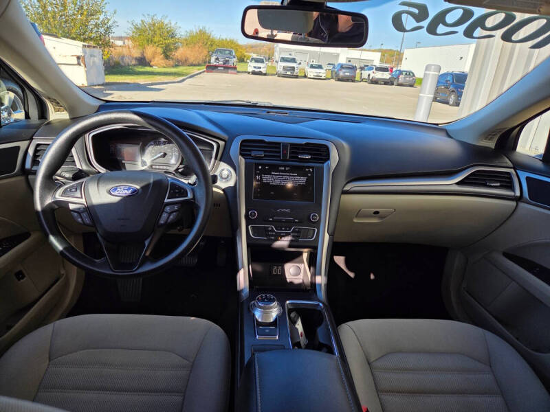 2019 Ford Fusion Hybrid SE