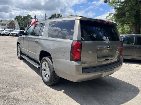2017 Chevrolet Suburban LT