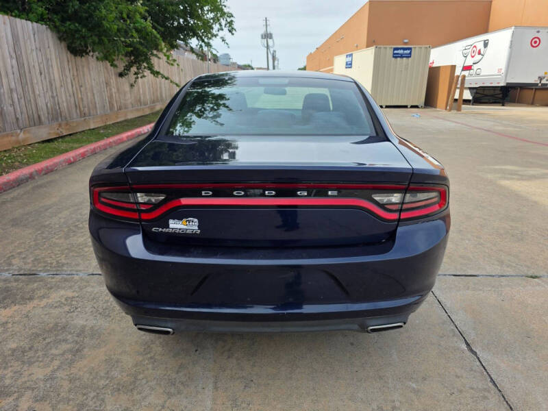 2016 Dodge Charger SE