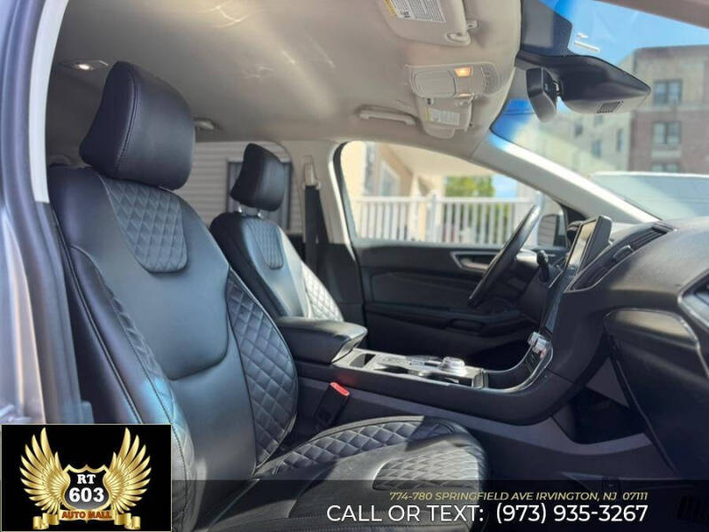 2023 Ford Edge Titanium