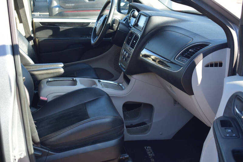 2014 Dodge Grand Caravan SXT 30th Anniversary