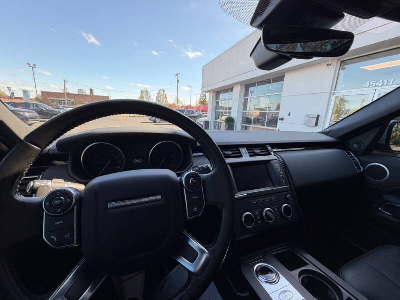 2017 Land Rover Discovery SE