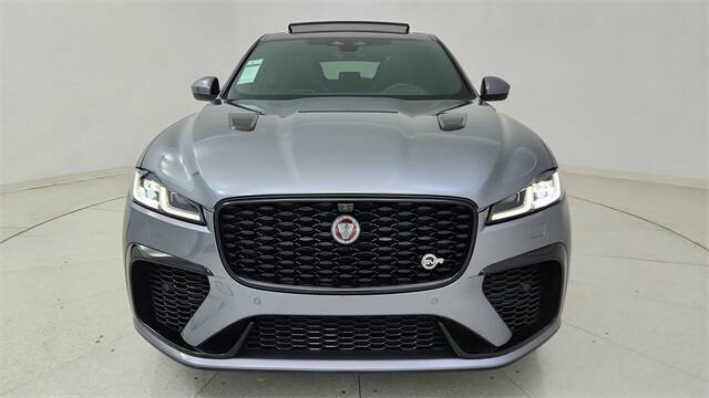 2022 Jaguar F-PACE SVR