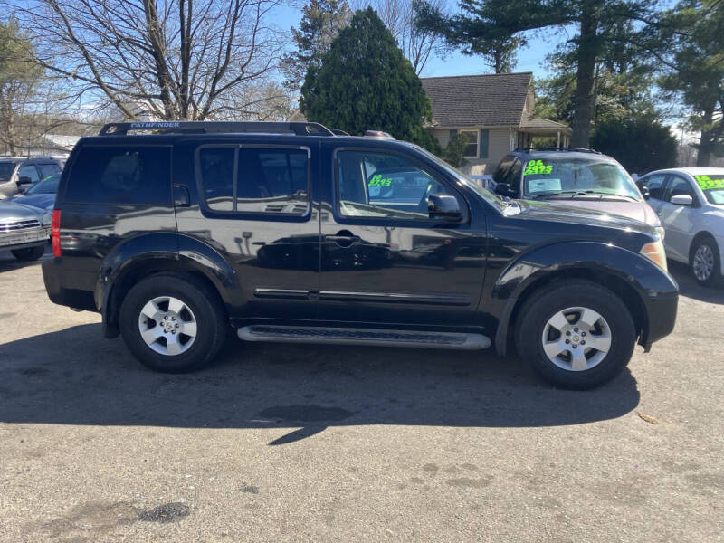 2006 Nissan Pathfinder LE