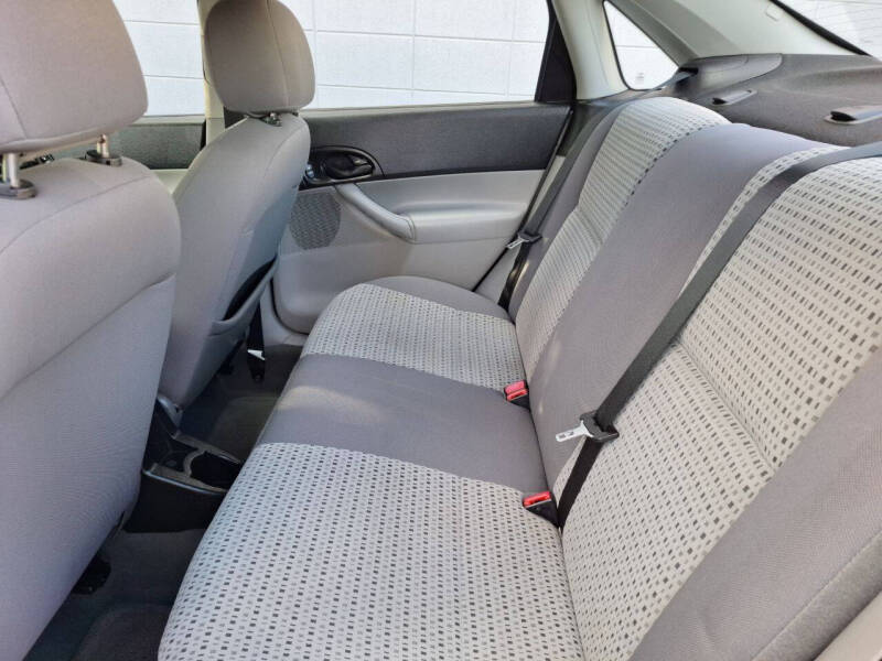 2006 Ford Focus ZX4 SES