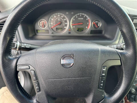 2005 Volvo V70 2.4