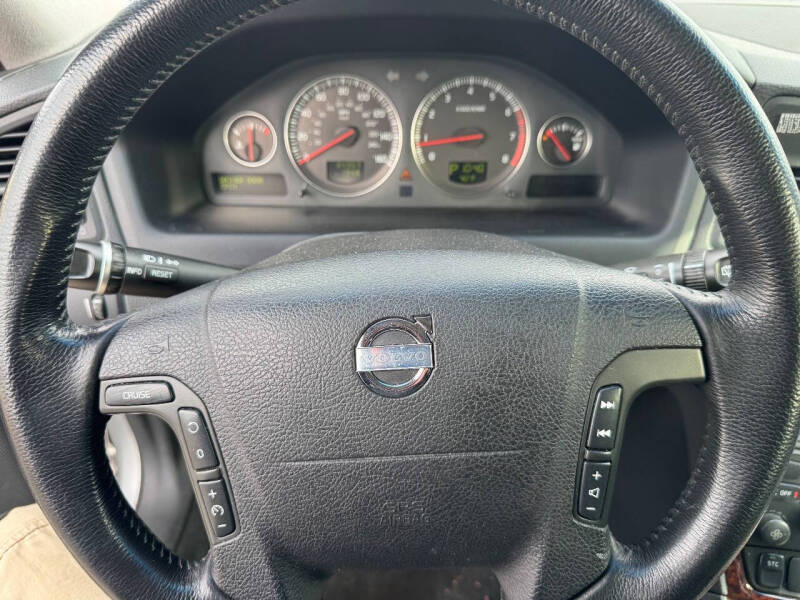 2005 Volvo V70 2.4