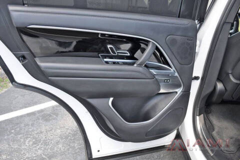 2023 Land Rover Range Rover P530 SE