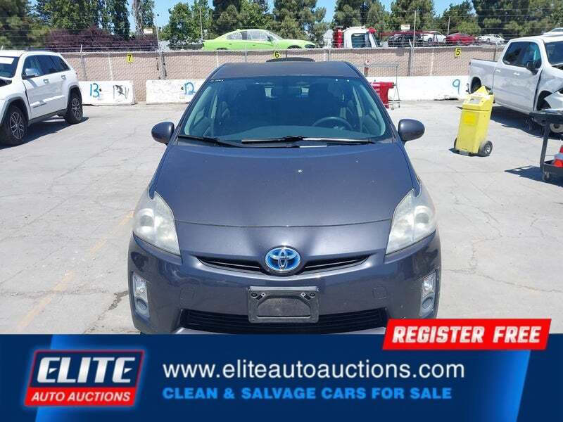 2011 Toyota Prius Two