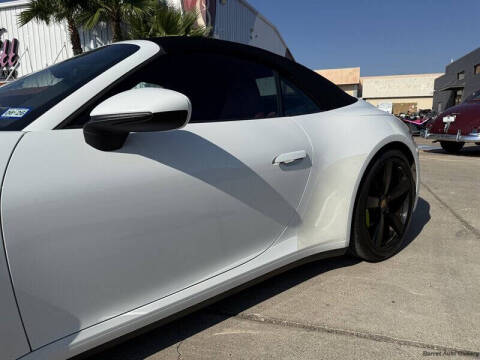 2020 Porsche 911 Carrera