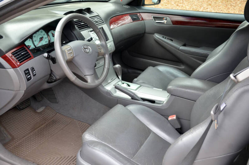 2005 Toyota Camry Solara SLE V6