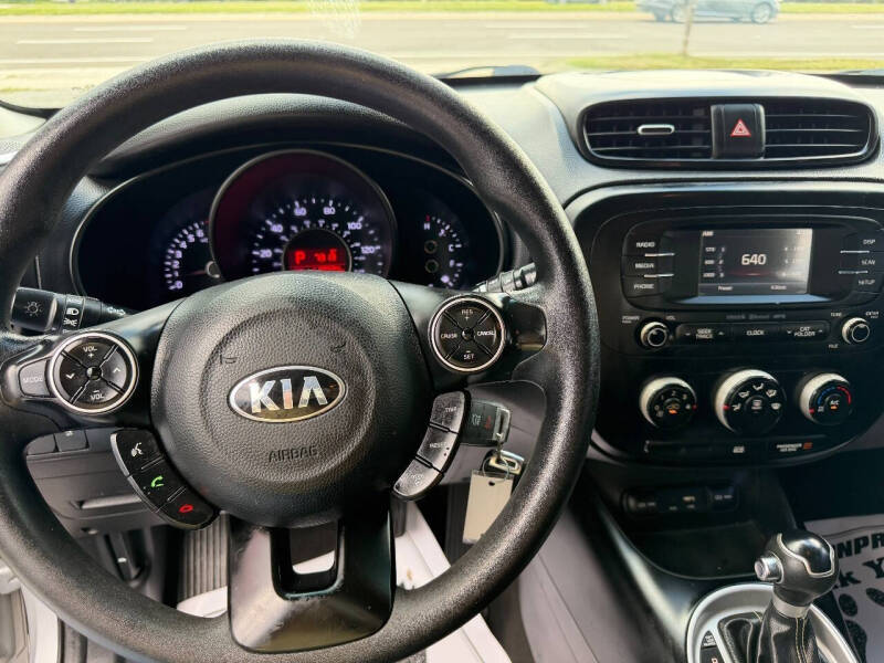 2016 Kia Soul +