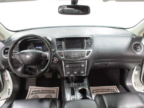 2019 Nissan Pathfinder SL