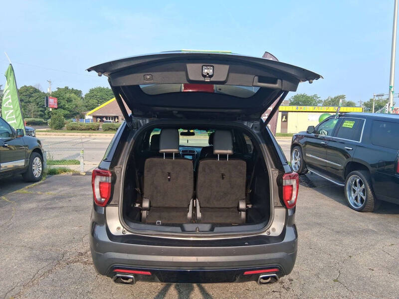 2017 Ford Explorer Sport