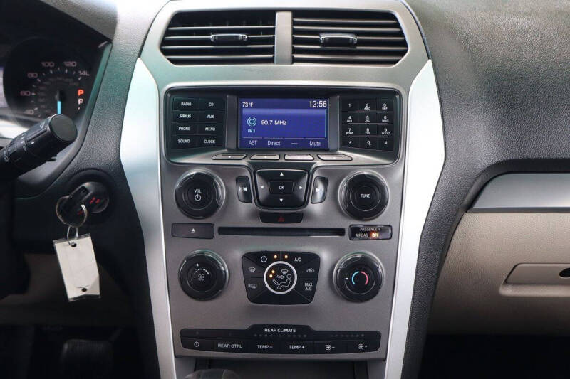 2015 Ford Explorer
