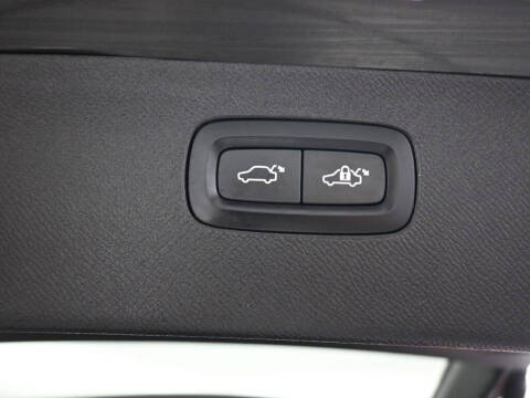 2021 Volvo XC90 T6 Inscription 6-Passenger