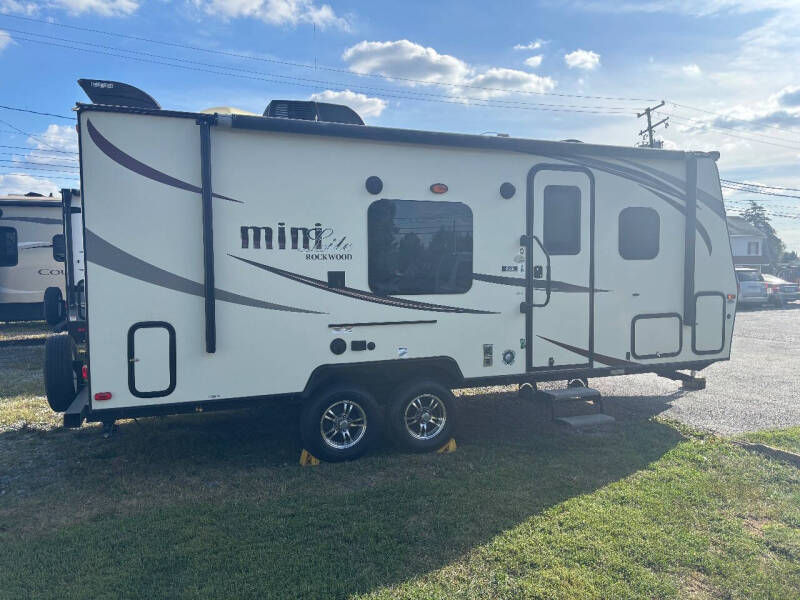 2016 Rockwood Mini Lite 2304KS