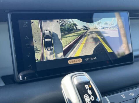 2024 Land Rover Defender 90 P400 X-Dynamic SE