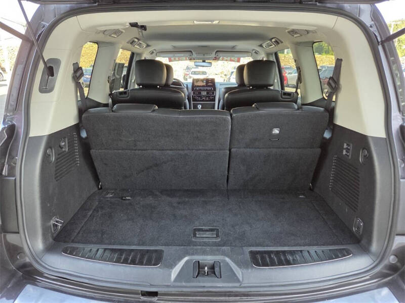 2024 Infiniti QX80 Luxe