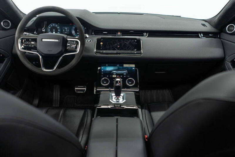 2023 Land Rover Range Rover Evoque P300 R-Dynamic HST