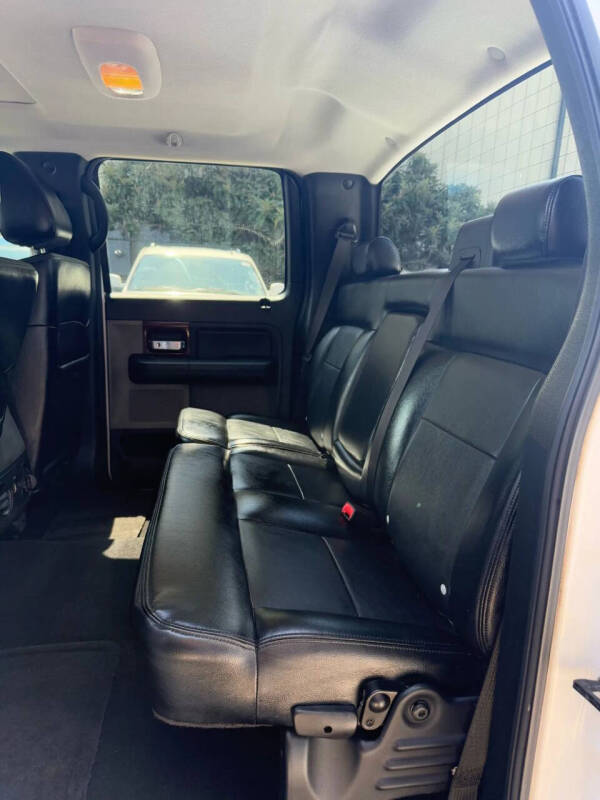 2005 Ford F-150 Lariat