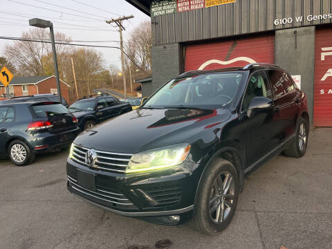 2016 Volkswagen Touareg for sale at Apple Auto Sales Inc in Camillus NY