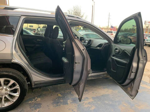 2019 Jeep Cherokee Latitude