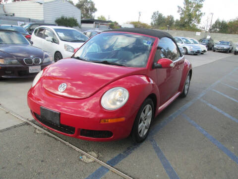 2007 Volkswagen New Beetle Convertible for sale at Unique Plaza Auto Sales in Sacramento CA