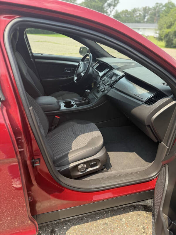 2019 Ford Taurus SEL