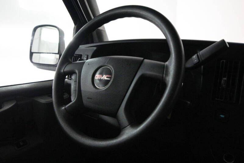 2021 GMC Savana 2500