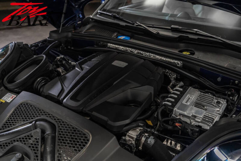 2022 Porsche Macan S