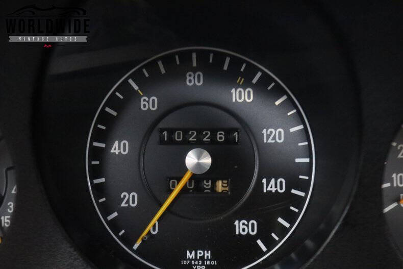 1975 Mercedes-Benz 450-Class