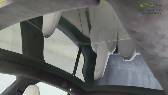 2022 Tesla Model S Plaid