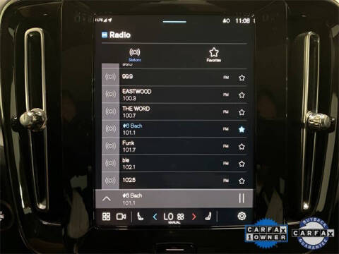 2025 Volvo XC40 B5 Plus Bright Theme